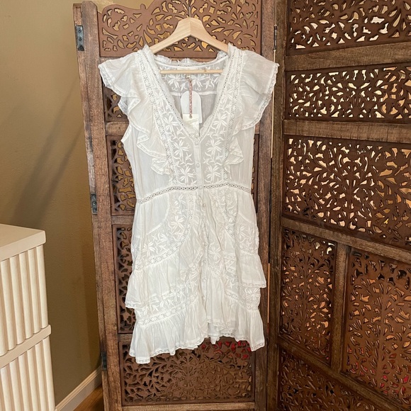 Loveshackfancy x Revolve - Picture 2 of 4